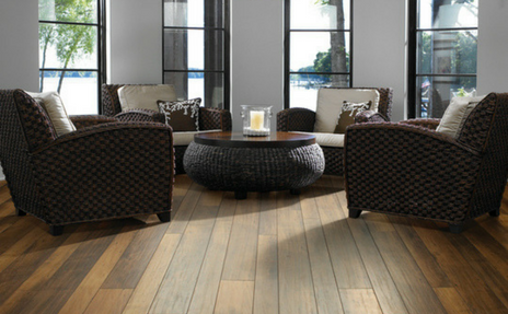 laminate flooring with wicker furniture